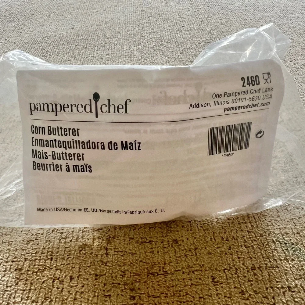 Pampered Chef Corn Butterer 2460 White Plastic Kitchen Gadget Made in USA New
